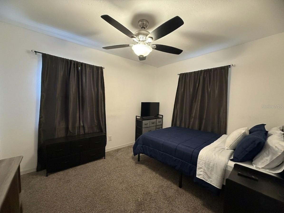 636 Rainbow Blvd Property Photo 10