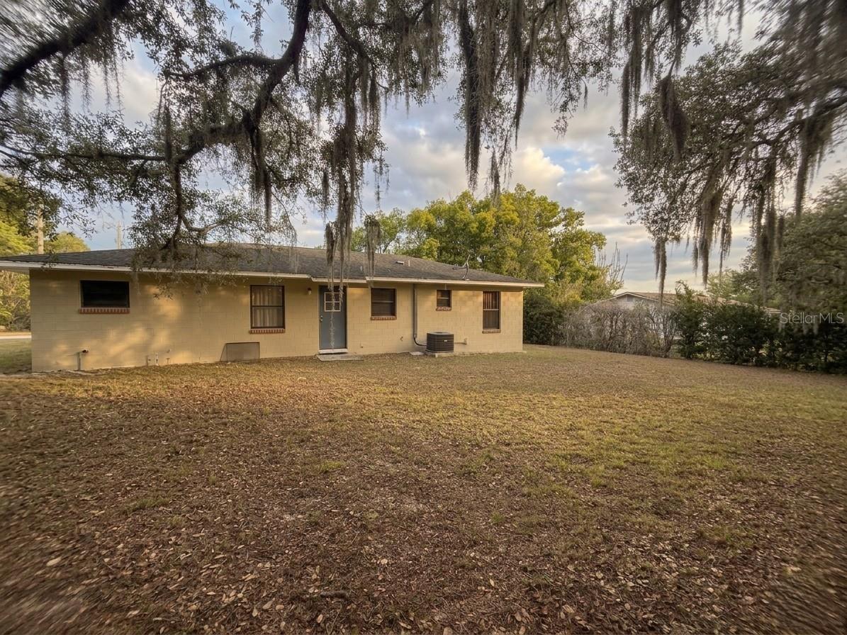 636 Rainbow Blvd Property Photo 13