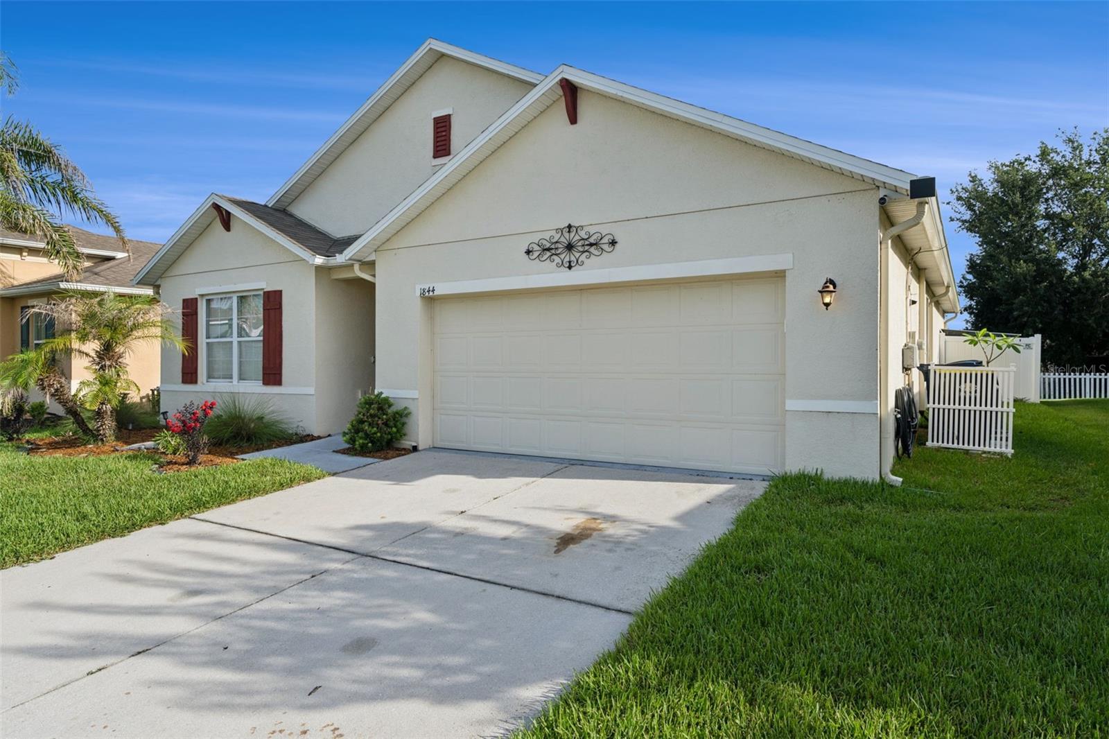 1844 Skyview Dr Property Photo 4