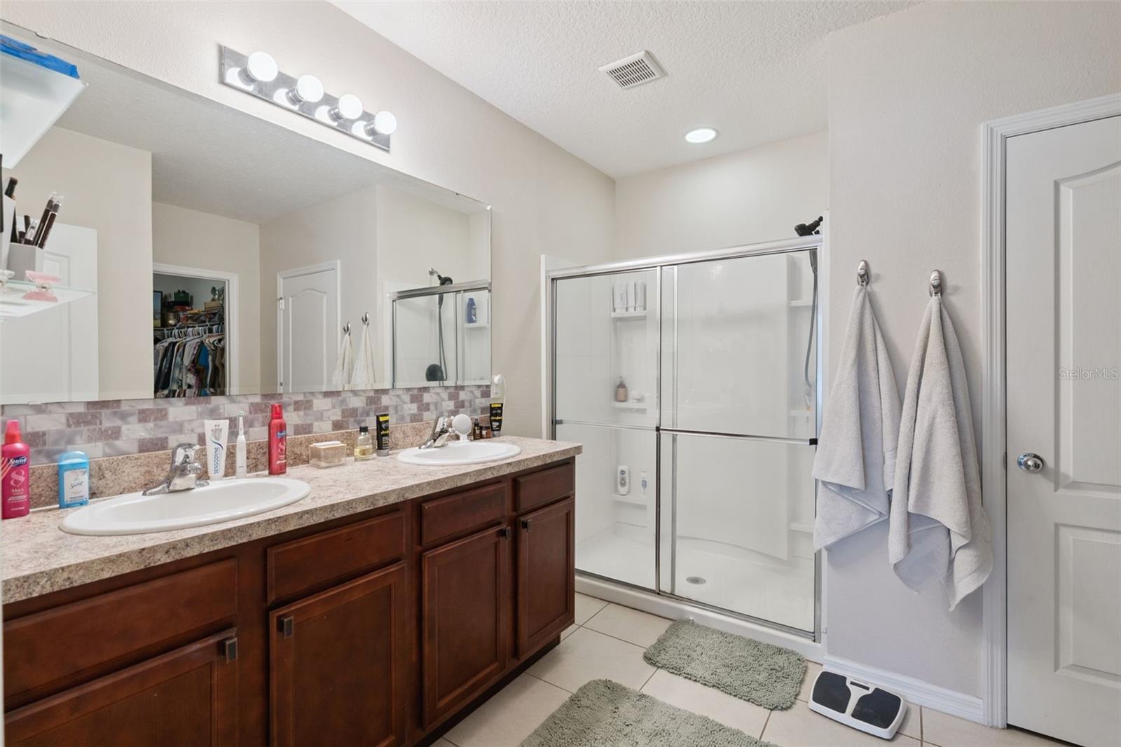 1844 Skyview Dr Property Photo 16