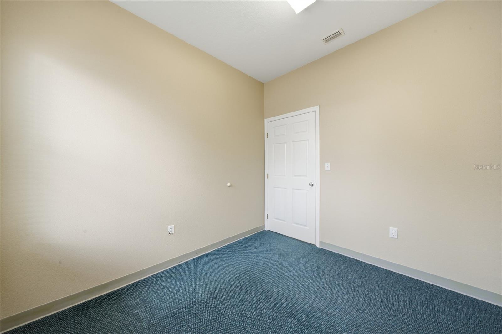 401 W Interlake Blvd Property Photo 41