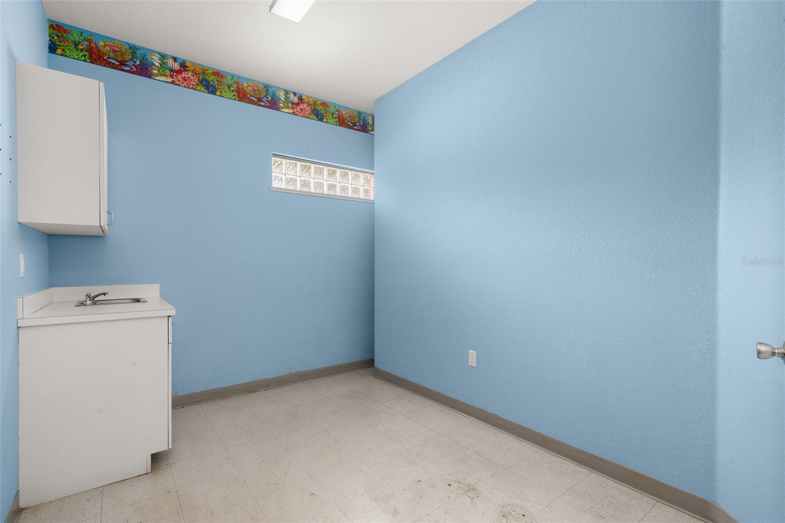 401 W Interlake Blvd Property Photo 60