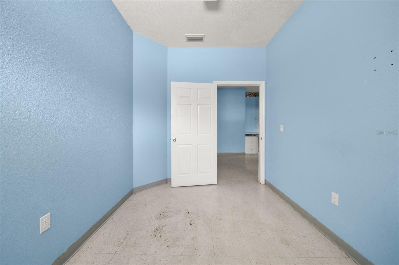 401 W Interlake Blvd Property Photo 62