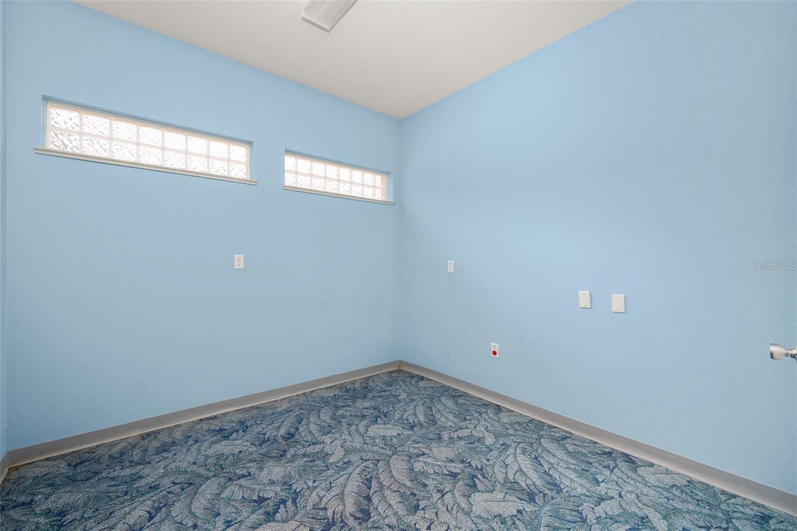 401 W Interlake Blvd Property Photo 67