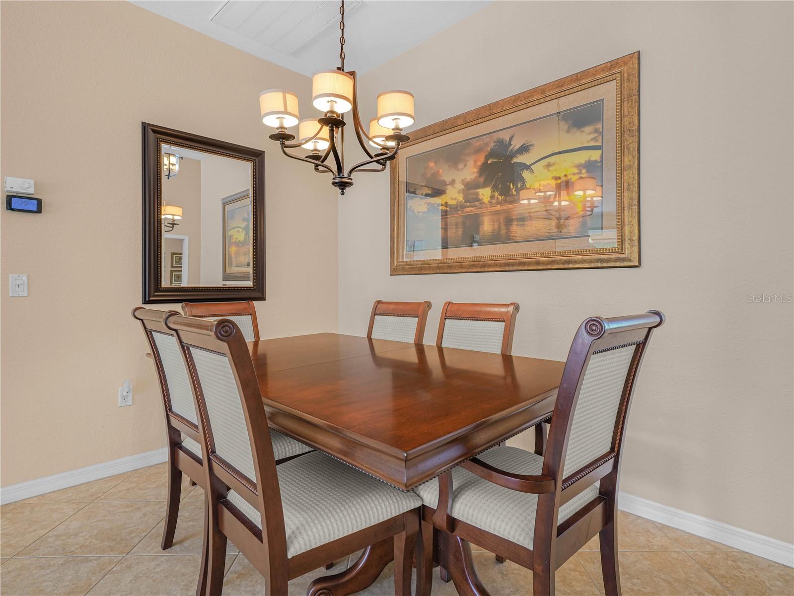 5337 Hogan Ln Property Photo 5
