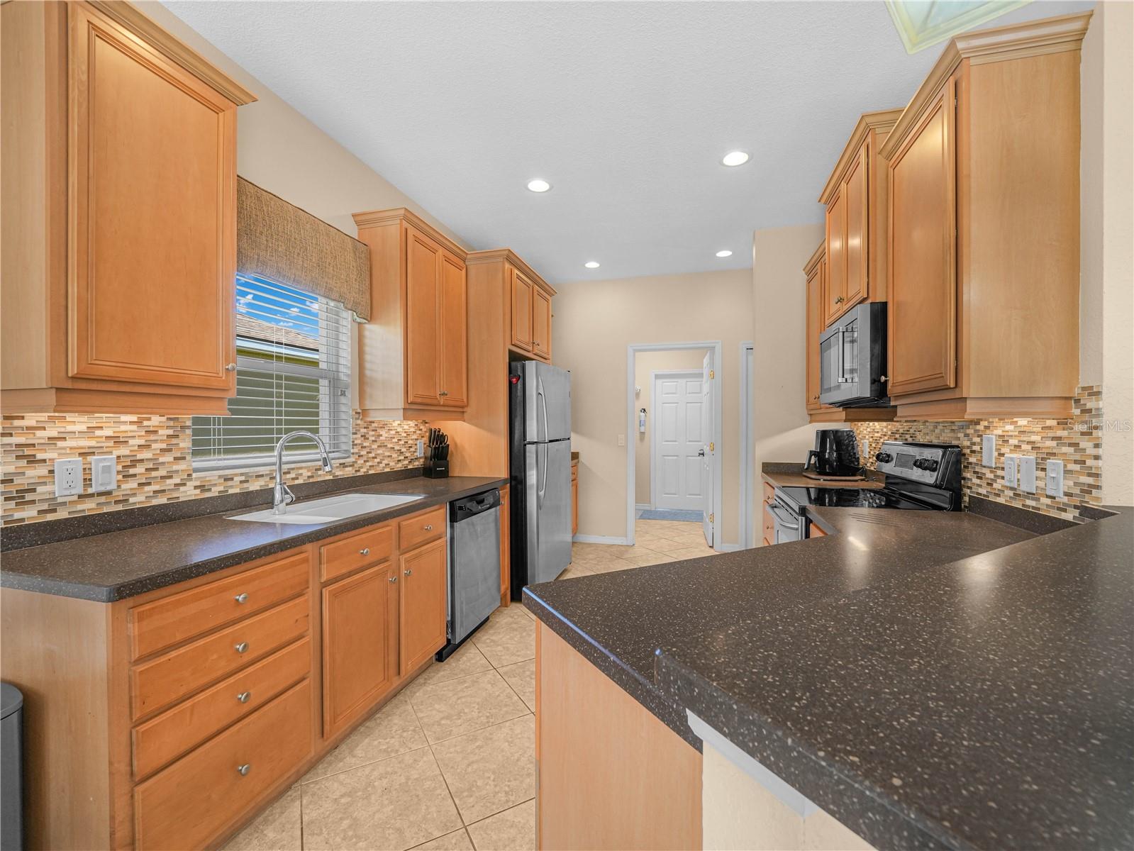 5337 Hogan Ln Property Photo 11