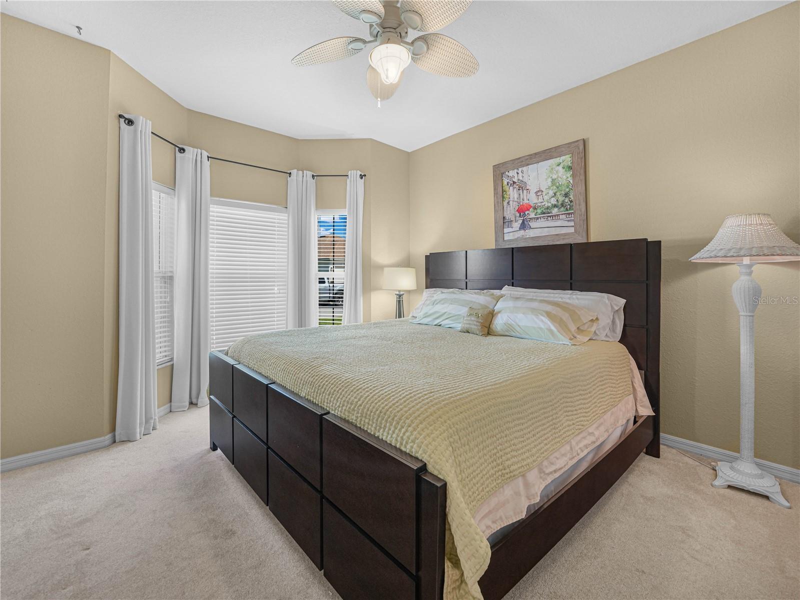 5337 Hogan Ln Property Photo 14