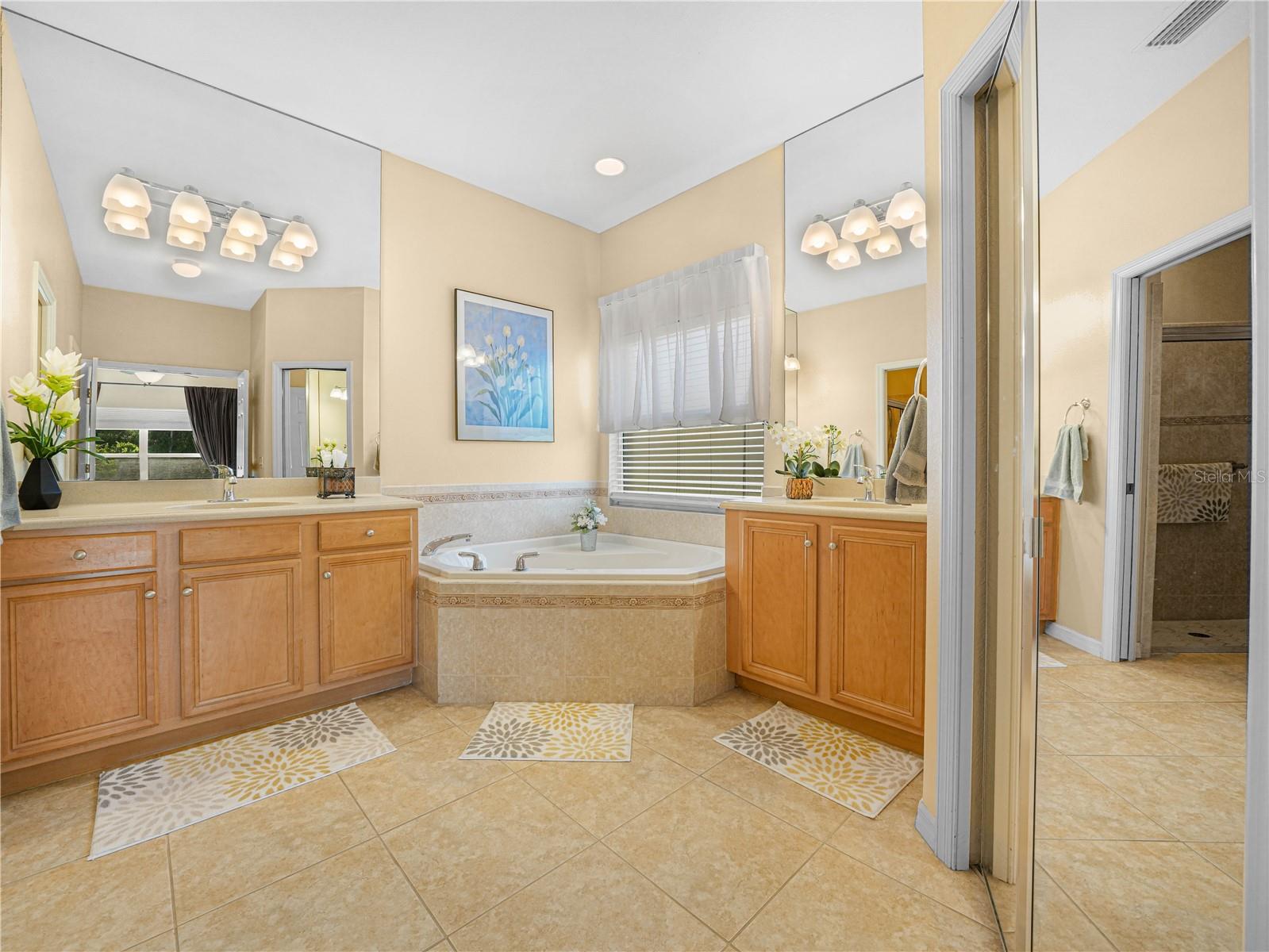 5337 Hogan Ln Property Photo 20
