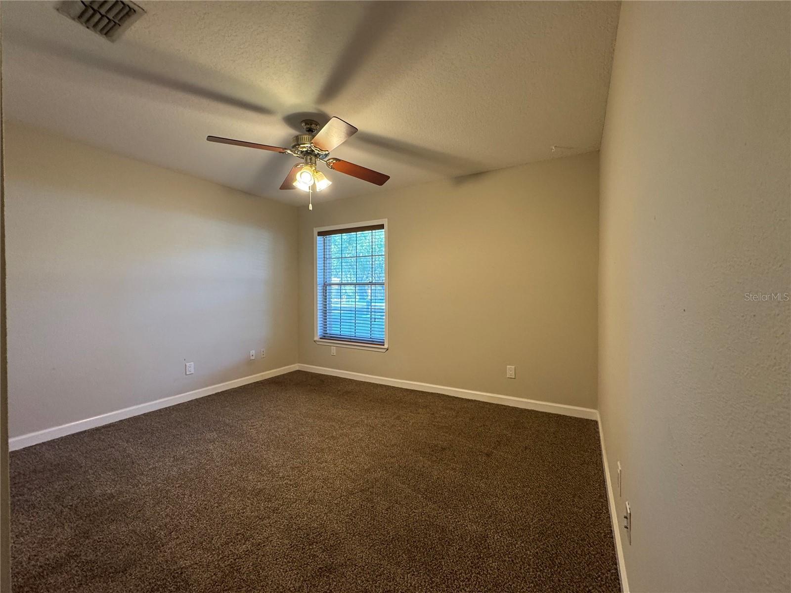 915 Heatherbrook Dr Property Photo 24