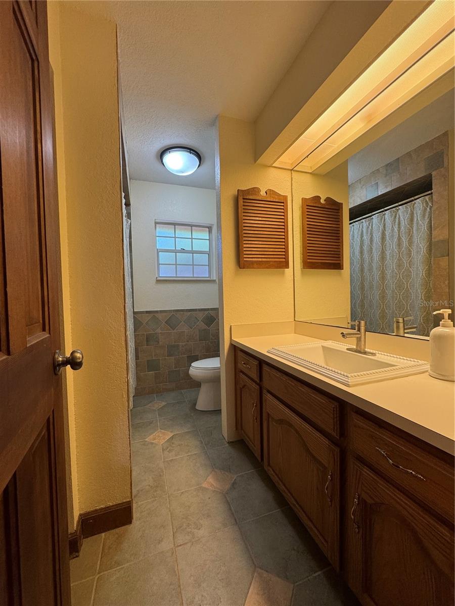 915 Heatherbrook Dr Property Photo 27