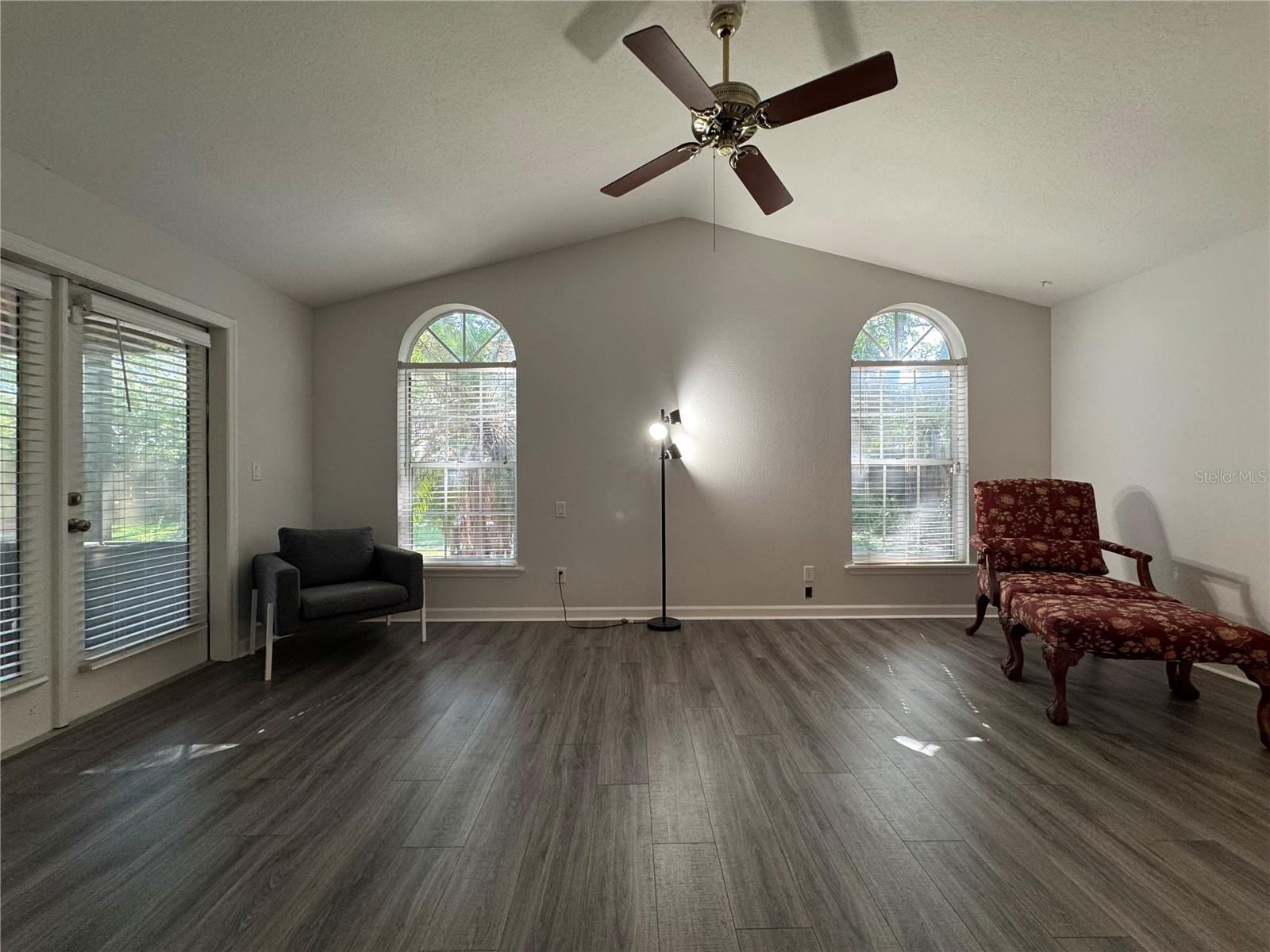 915 Heatherbrook Dr Property Photo 31
