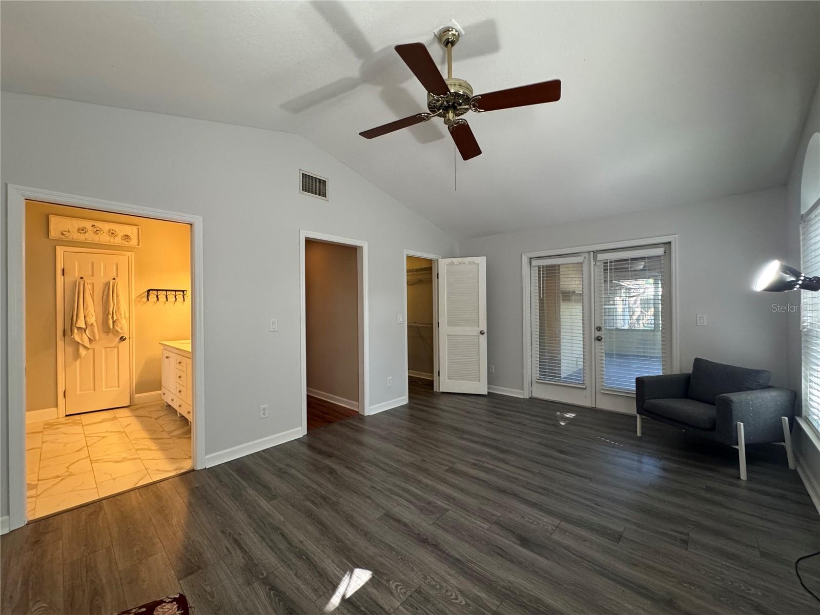 915 Heatherbrook Dr Property Photo 34