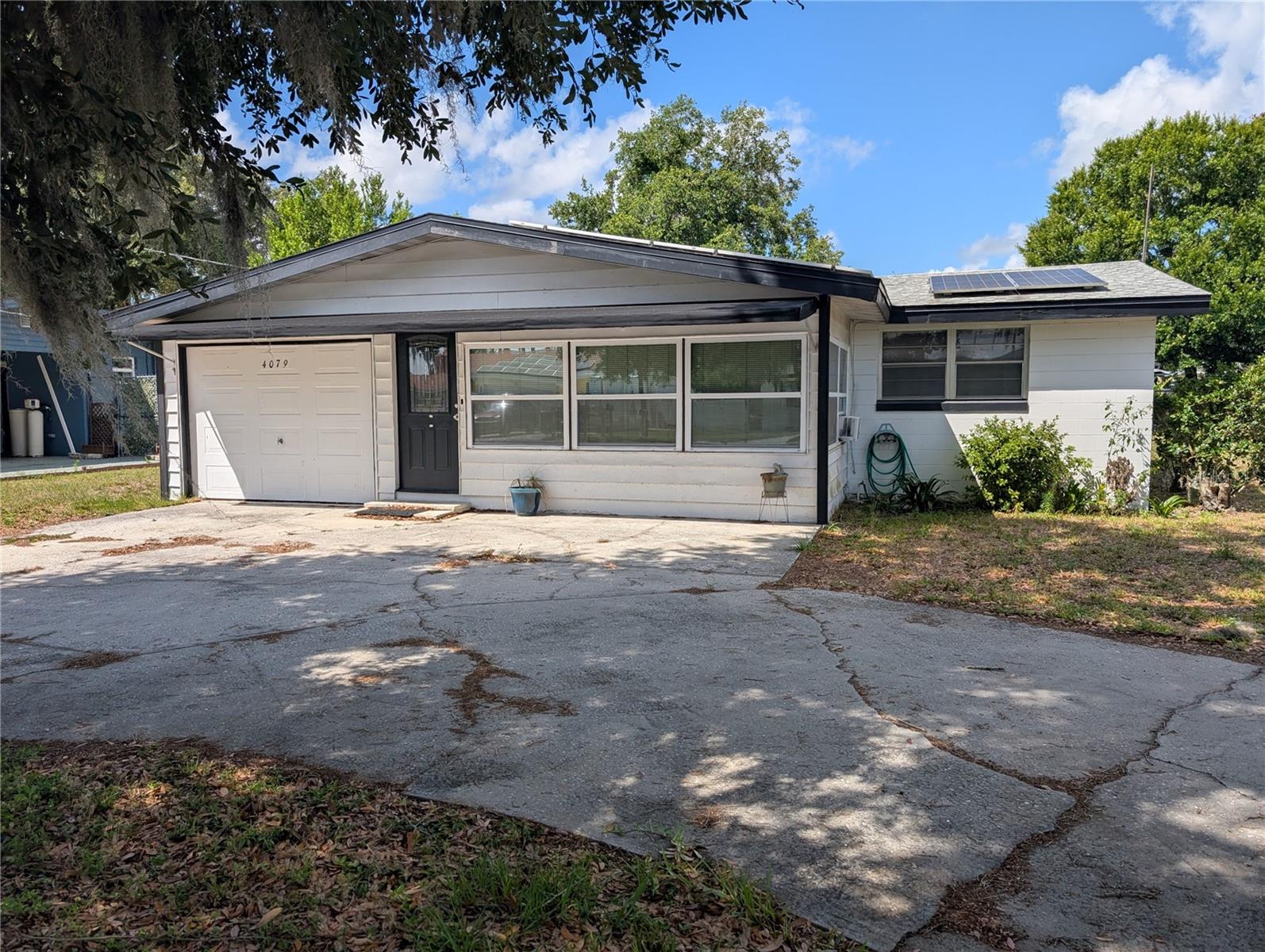 4079 Lake Marianna Dr Property Photo 1
