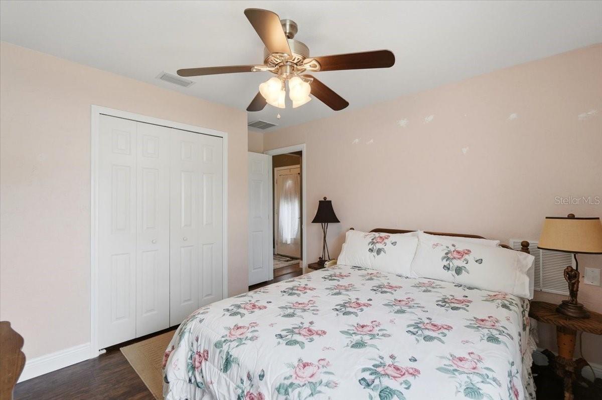115 Seminole Rd Property Photo 22