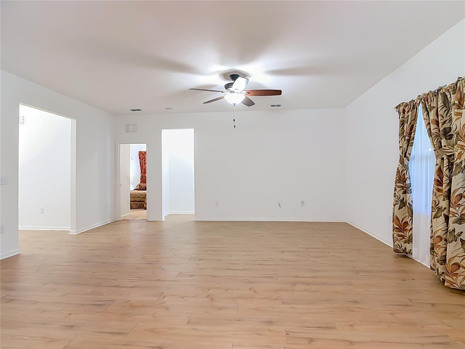 1120 Tobie St Property Photo 6