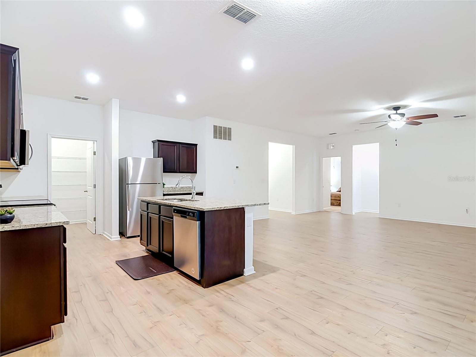 1120 Tobie St Property Photo 12