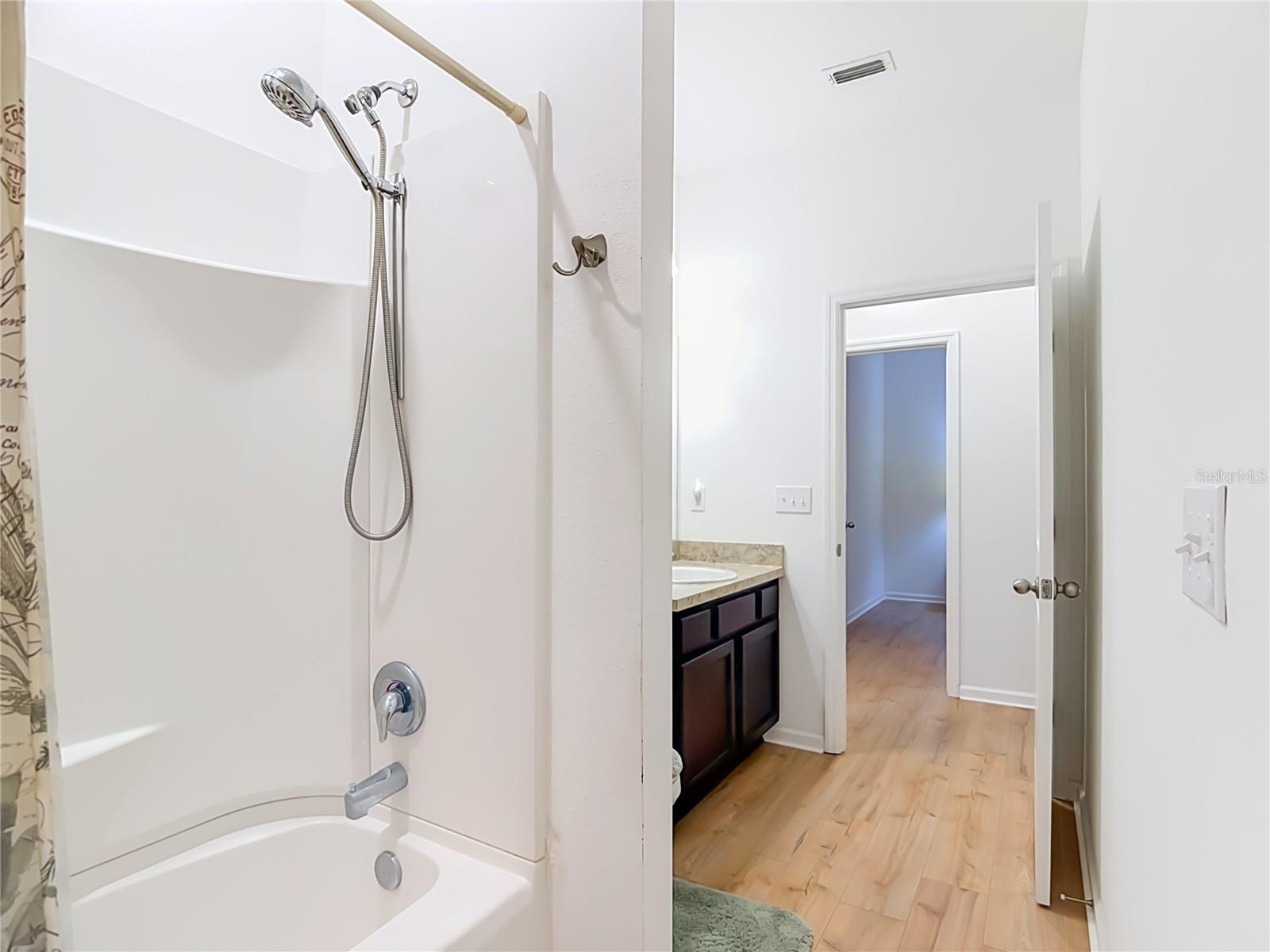 1120 Tobie St Property Photo 24