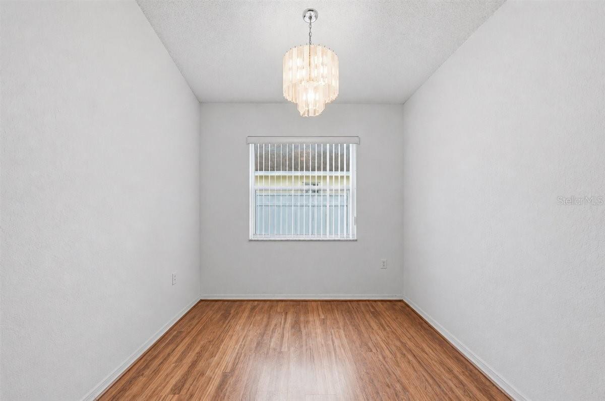 406 Saint Anns Dr Property Photo 9