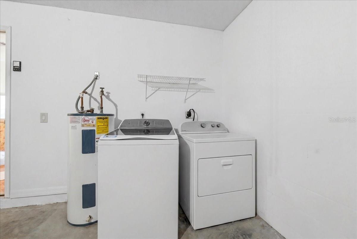406 Saint Anns Dr Property Photo 23