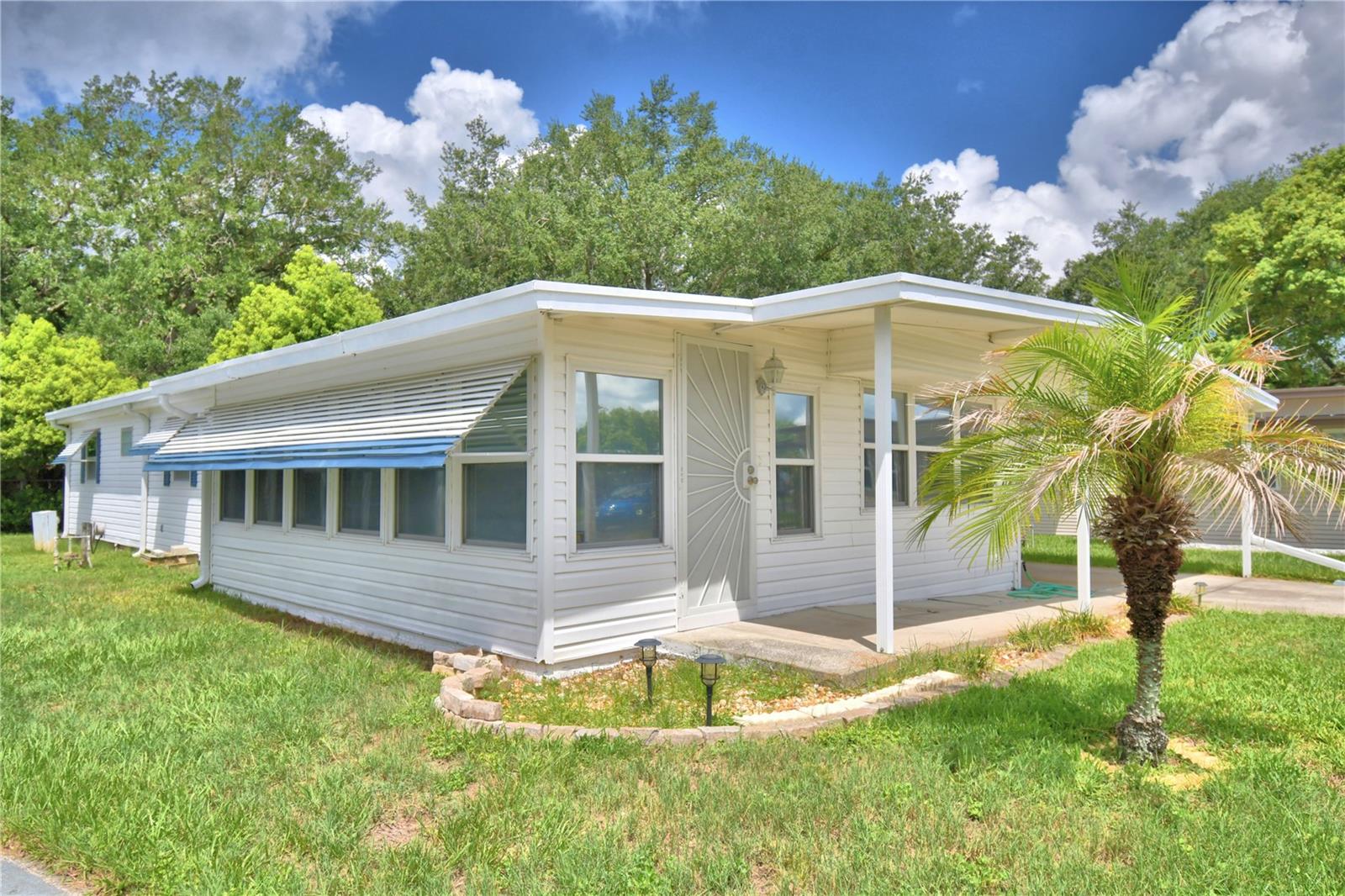 111 Paradise Ln Property Photo 3