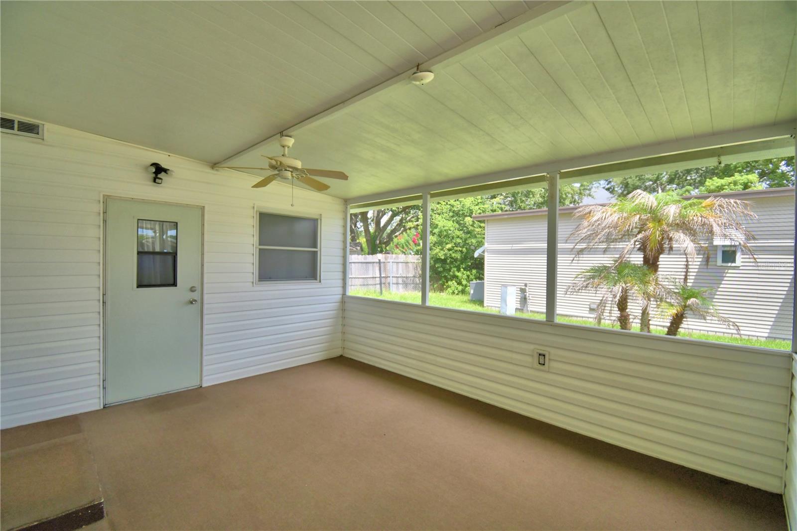 111 Paradise Ln Property Photo 6
