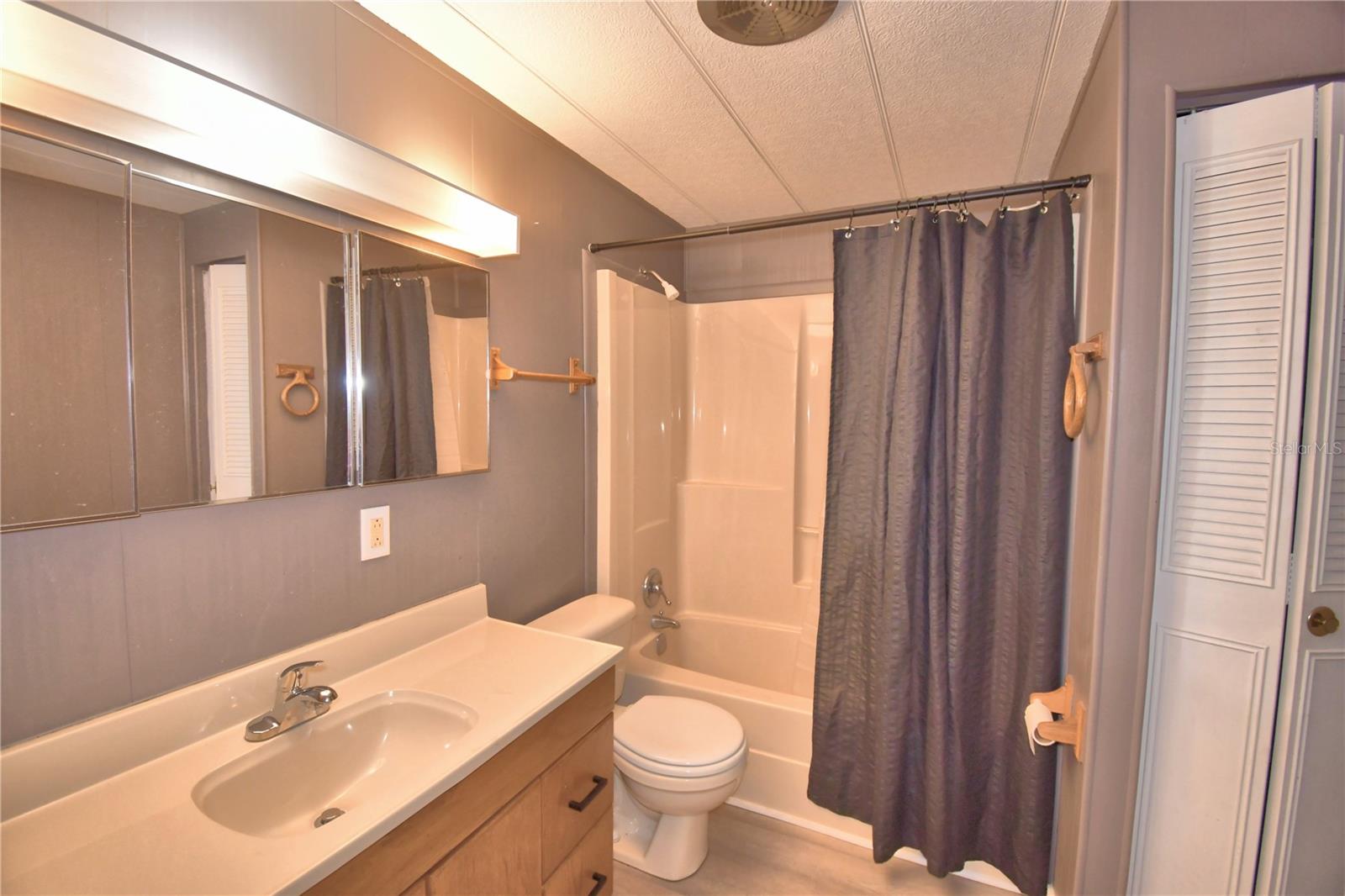 111 Paradise Ln Property Photo 30