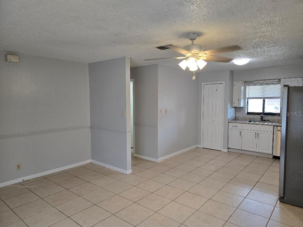780 E North St Property Photo 7