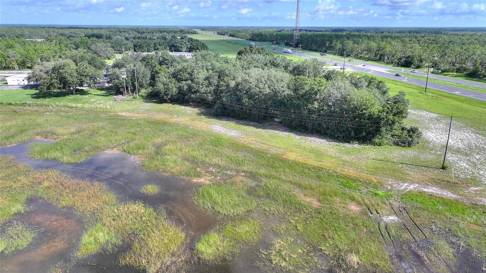 Deland Ave Property Photo 8