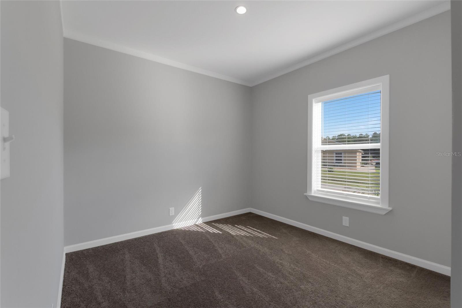25294 Canterbury Dr Property Photo 14