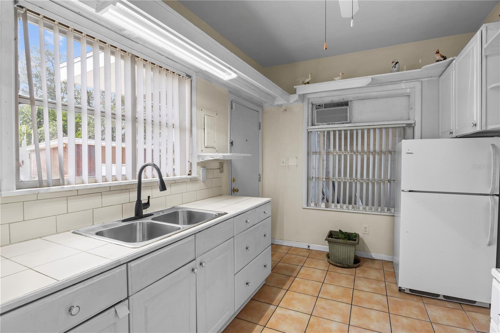 4517 Kenilworth Blvd Property Photo 4