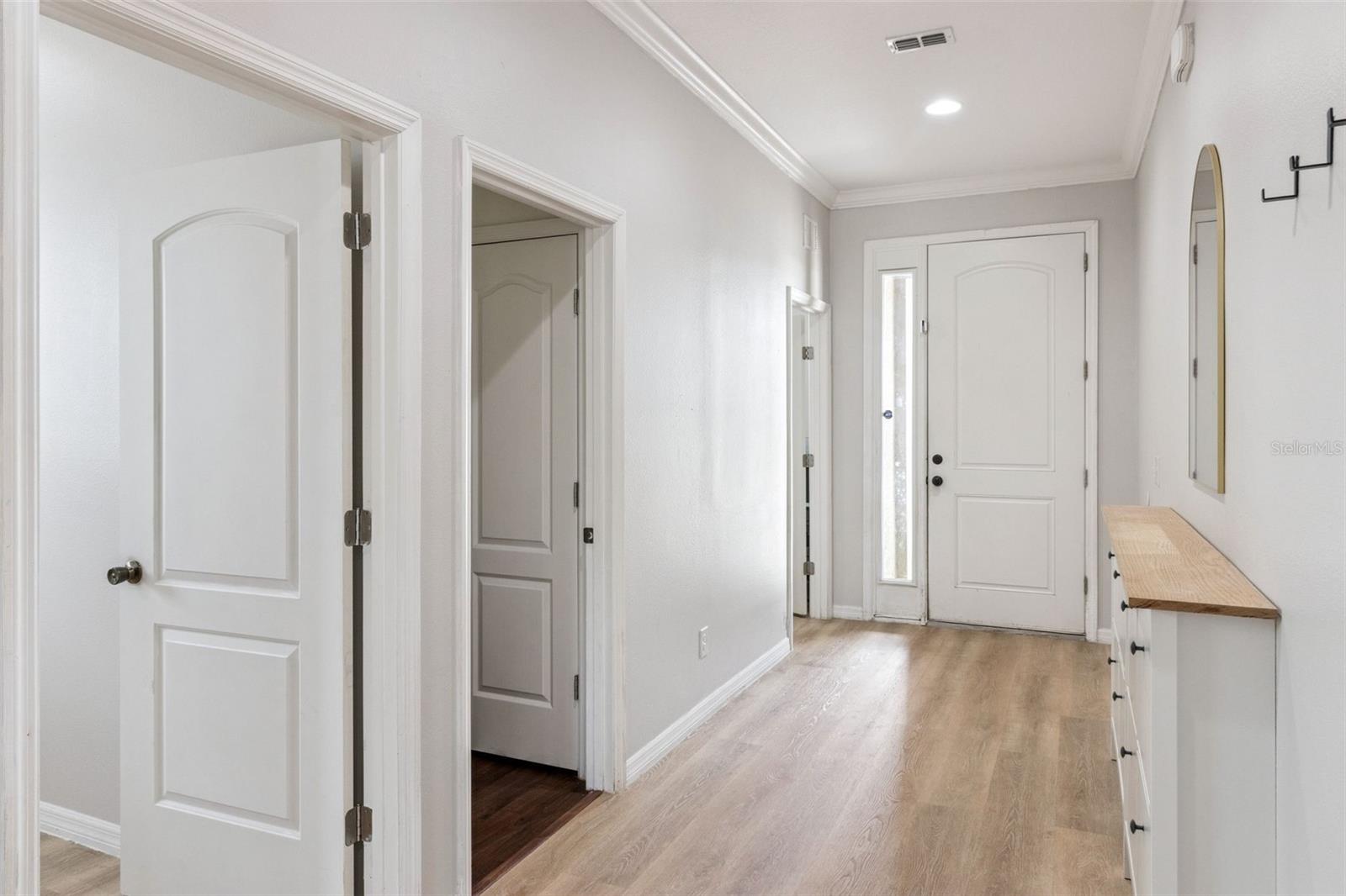 647 Chicago Way Property Photo 3