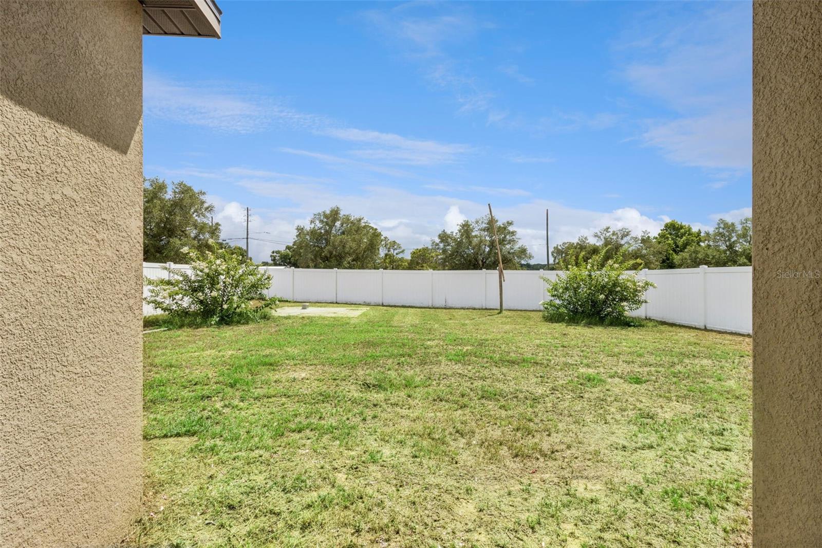 647 Chicago Way Property Photo 25