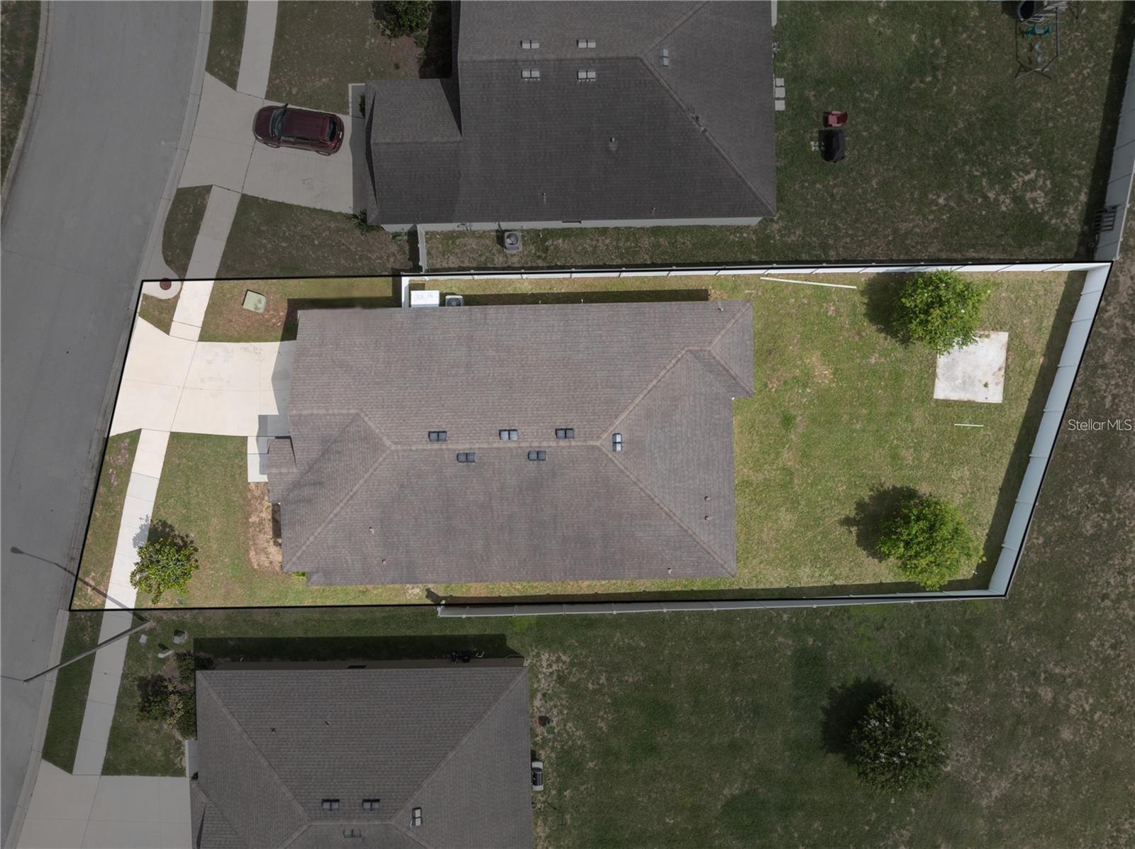 647 Chicago Way Property Photo 29