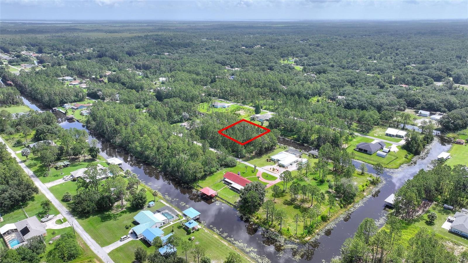 30 Amaryllis Dr Property Photo 6