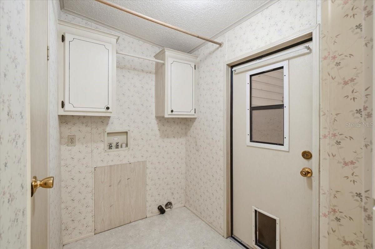 1794 Fox Hill Dr Property Photo 17