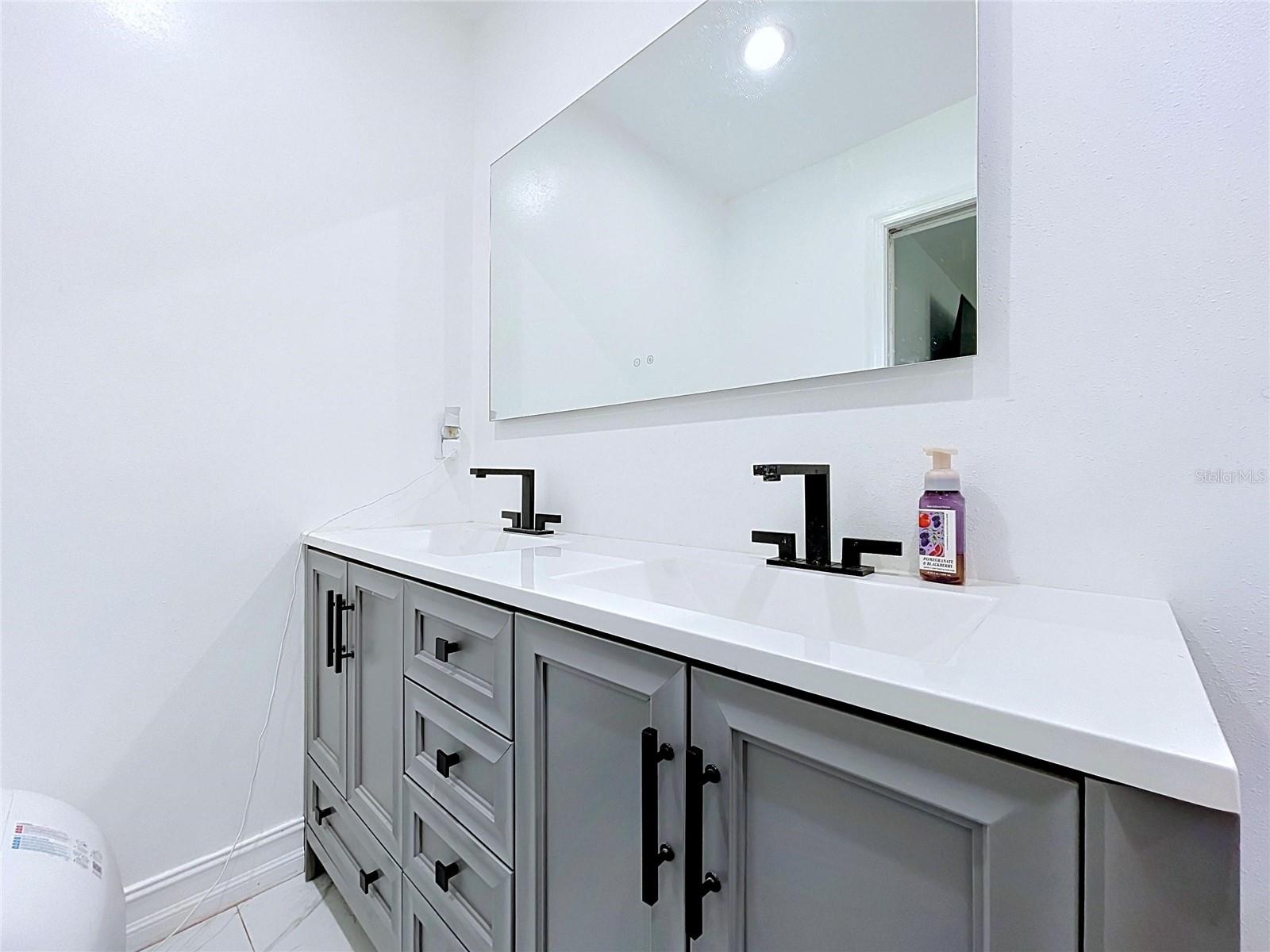 8017 Glenridge Ln Property Photo 30