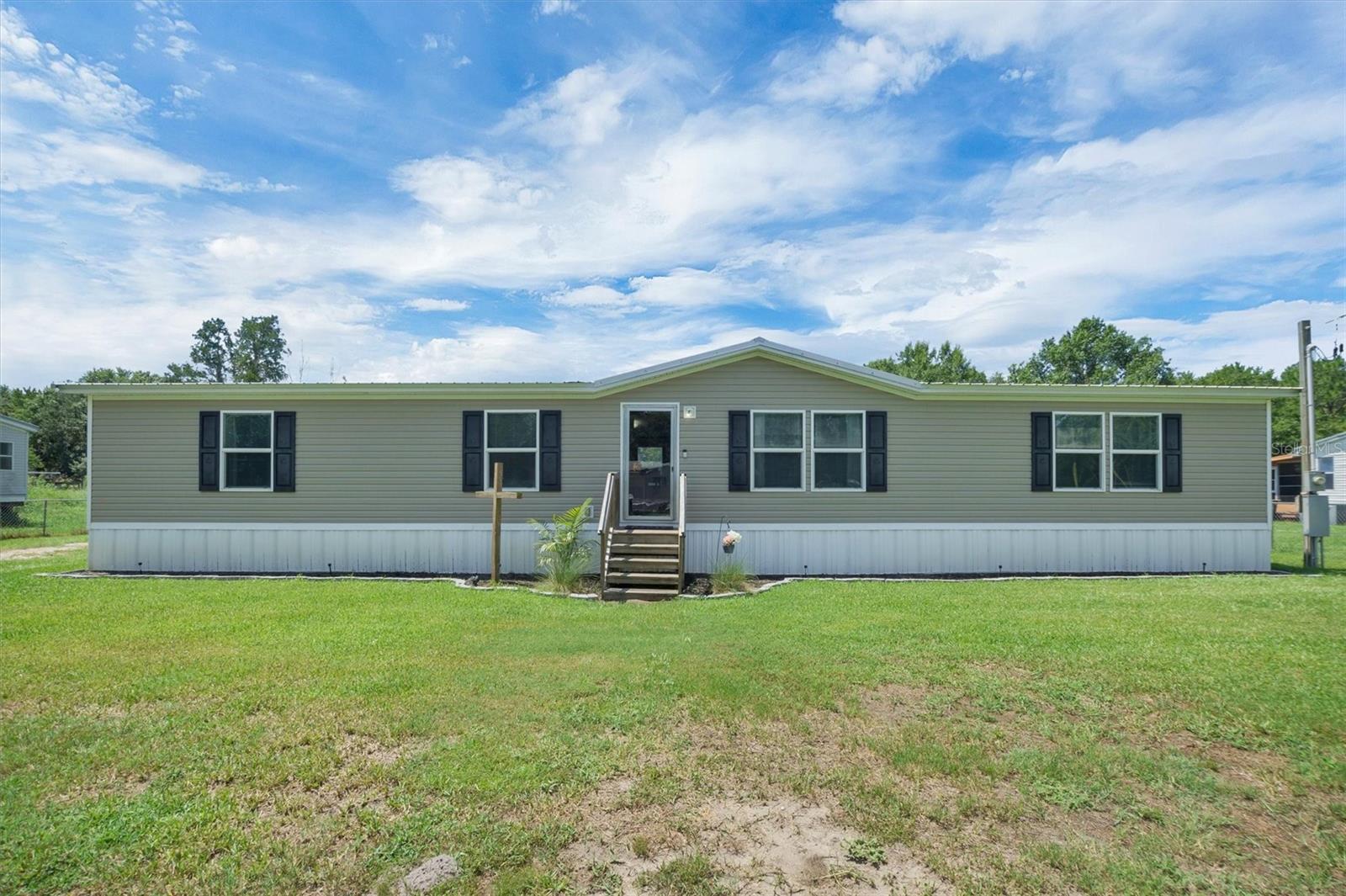 4237 Coyote Trl Property Photo 2