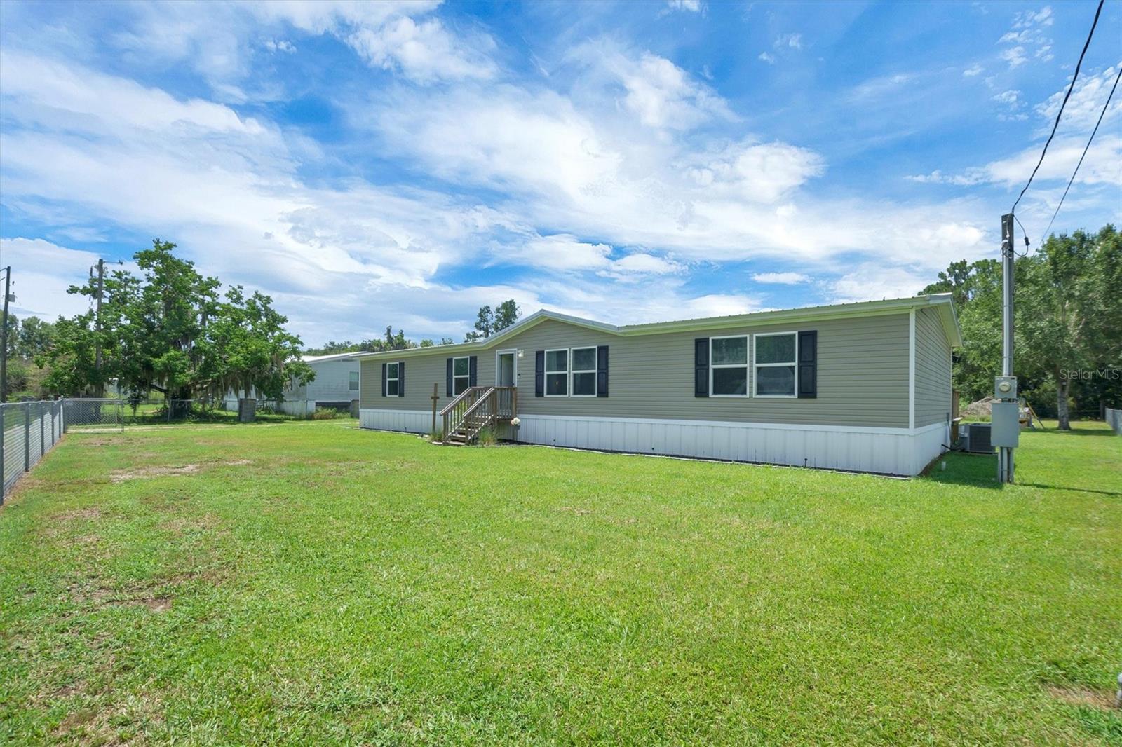 4237 Coyote Trl Property Photo 3
