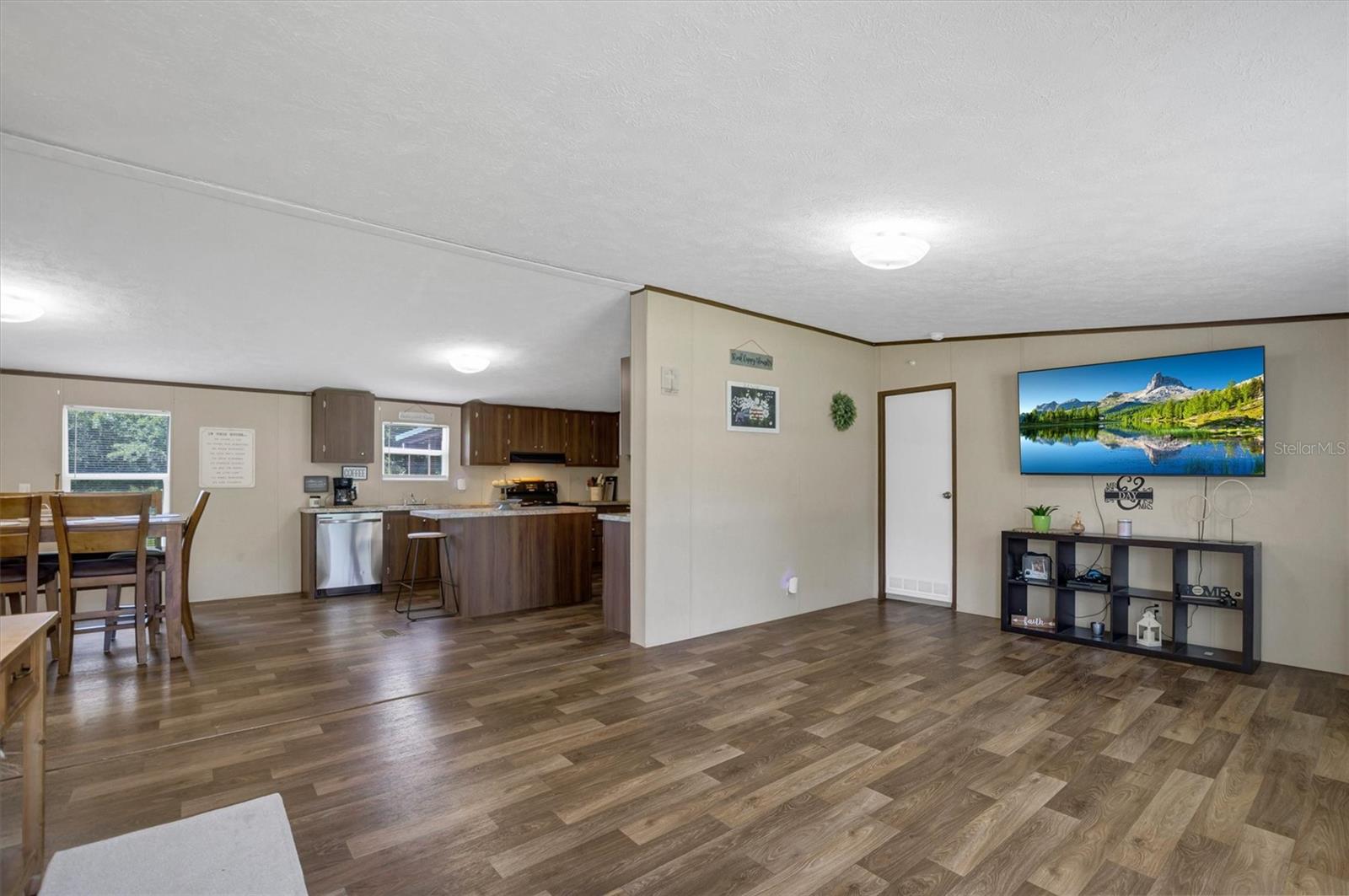 4237 Coyote Trl Property Photo 5