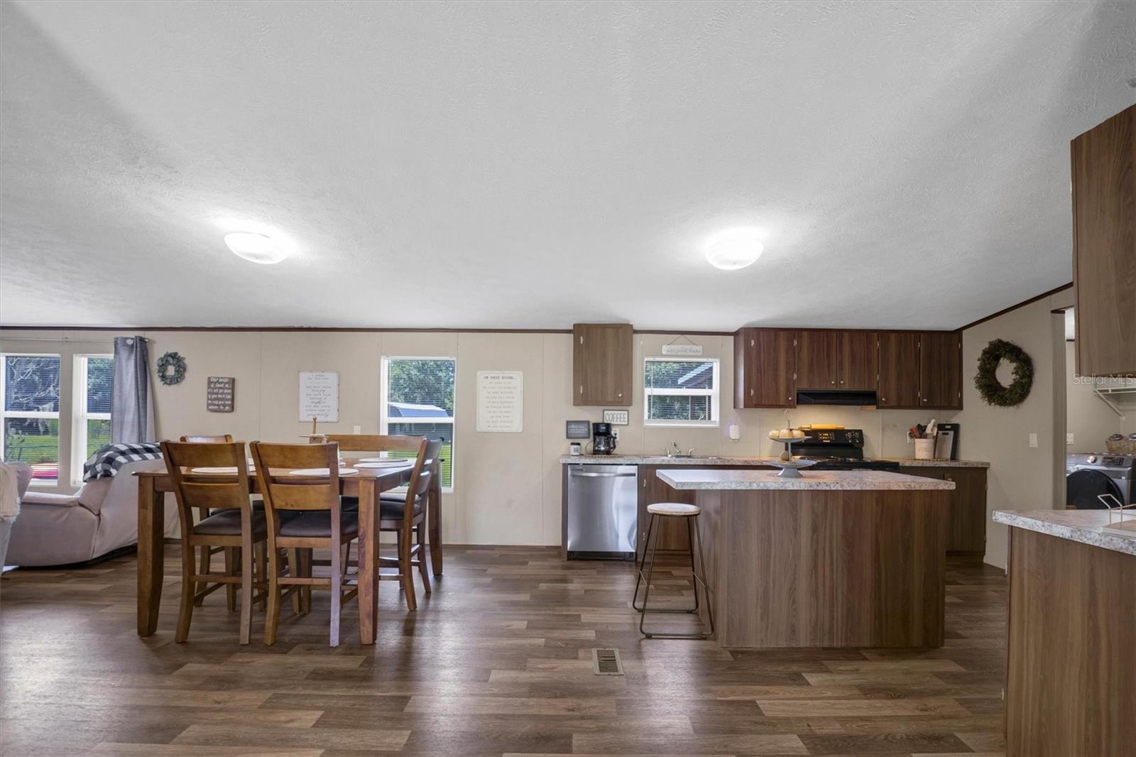 4237 Coyote Trl Property Photo 8