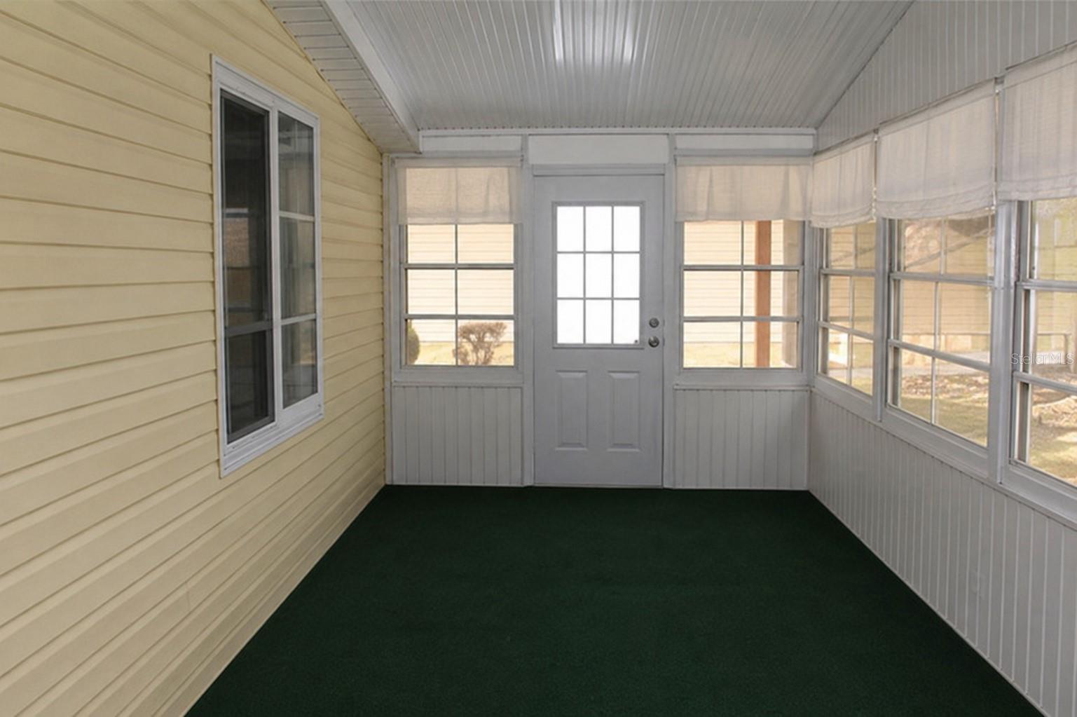 6369 Elmwood Ave Property Photo 12
