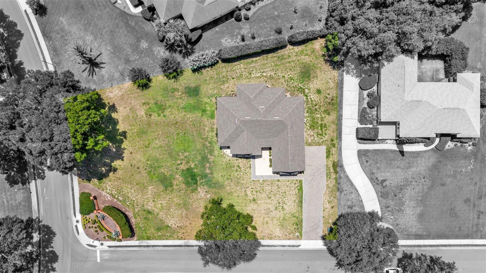 5701 Crestview Dr Property Photo 2