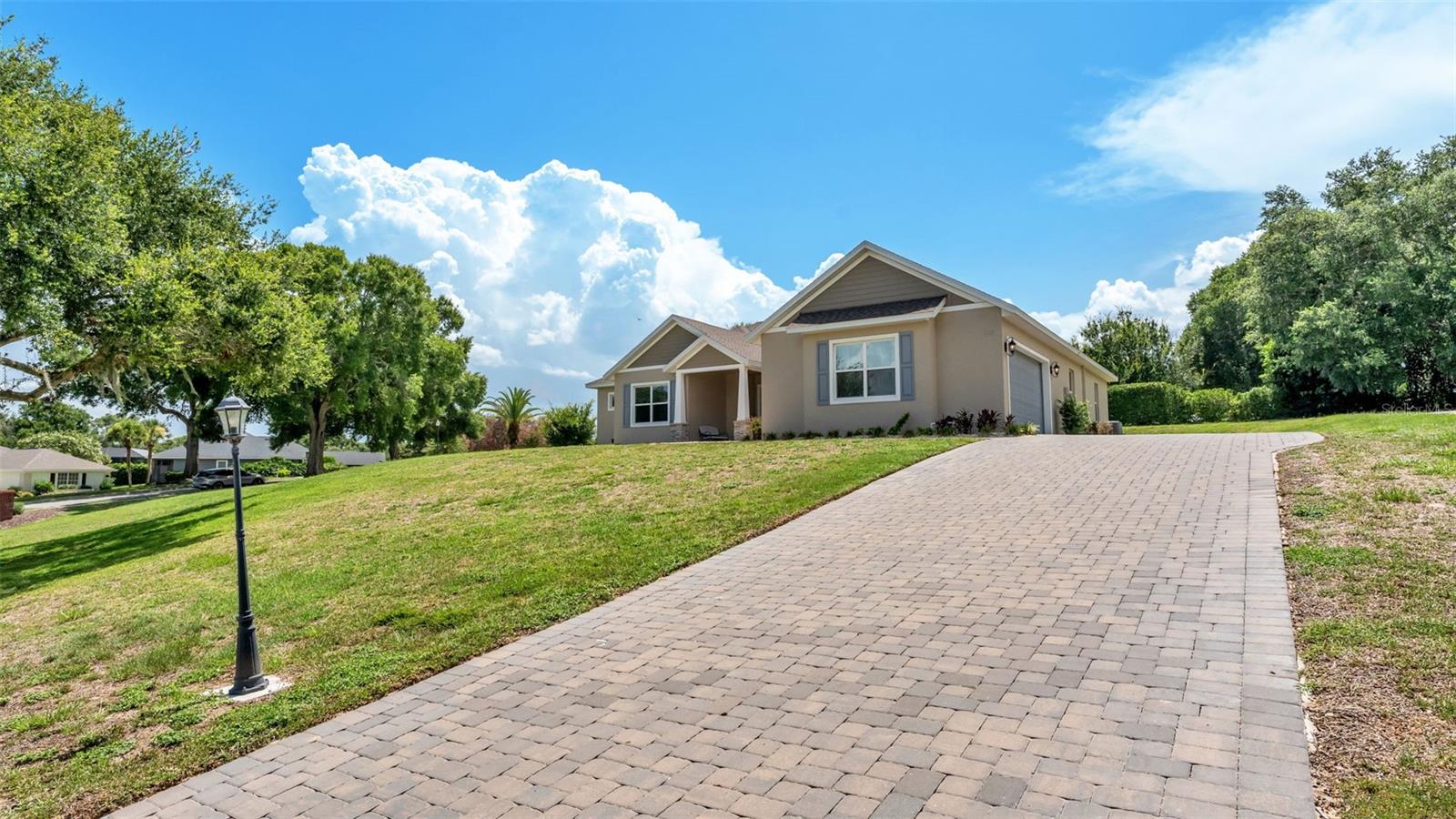 5701 Crestview Dr Property Photo 4