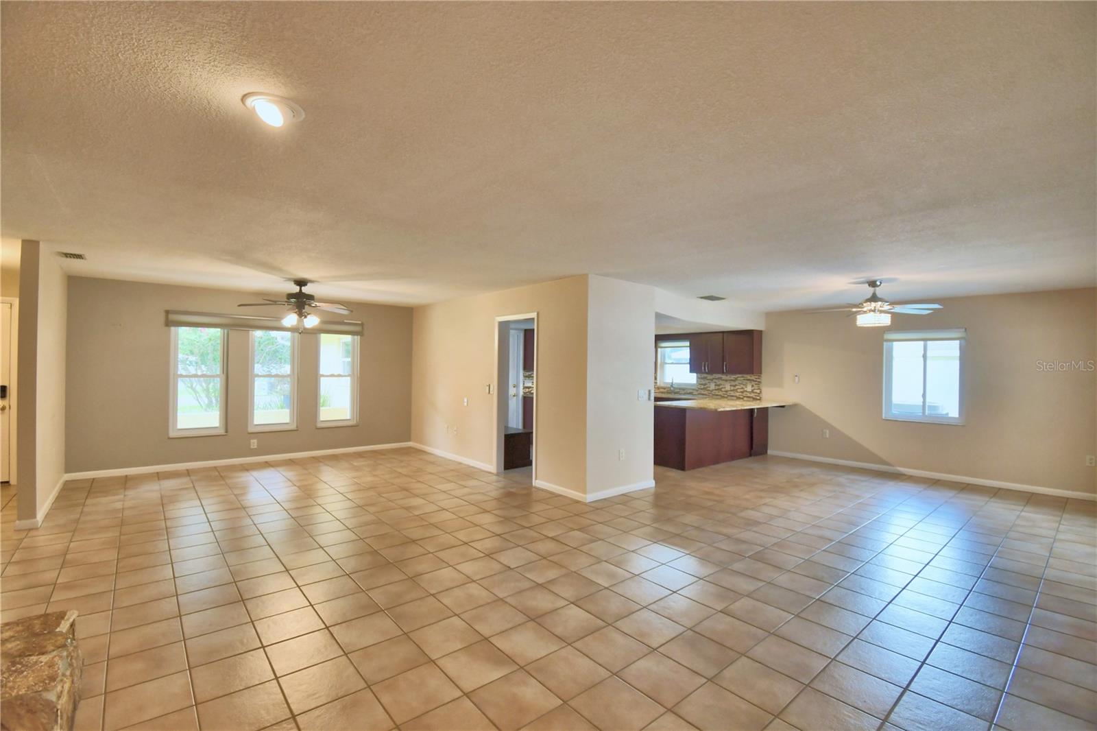 902 Crestview Dr Property Photo 28