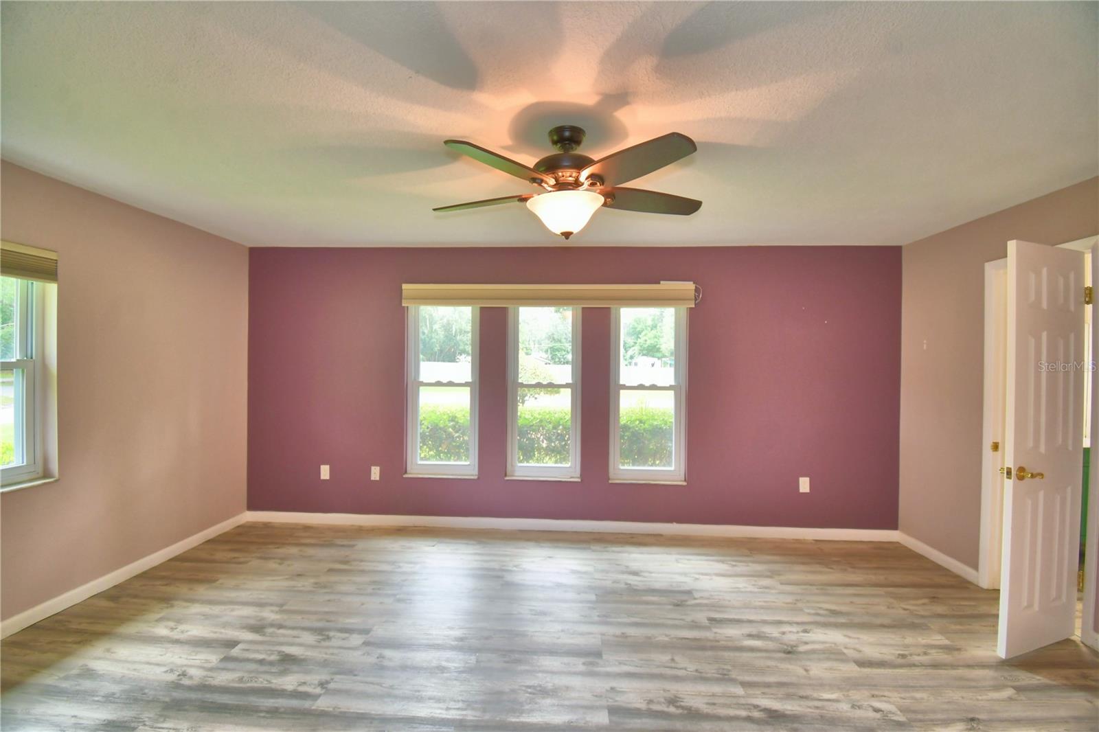 902 Crestview Dr Property Photo 39