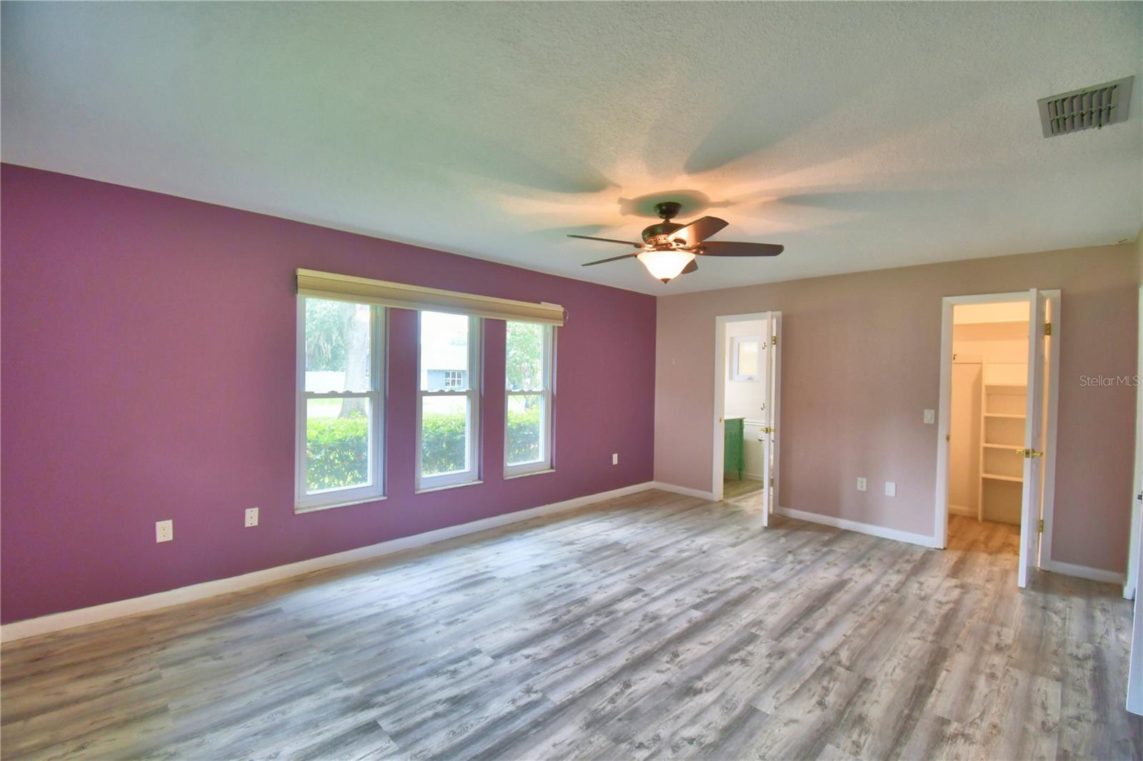 902 Crestview Dr Property Photo 40