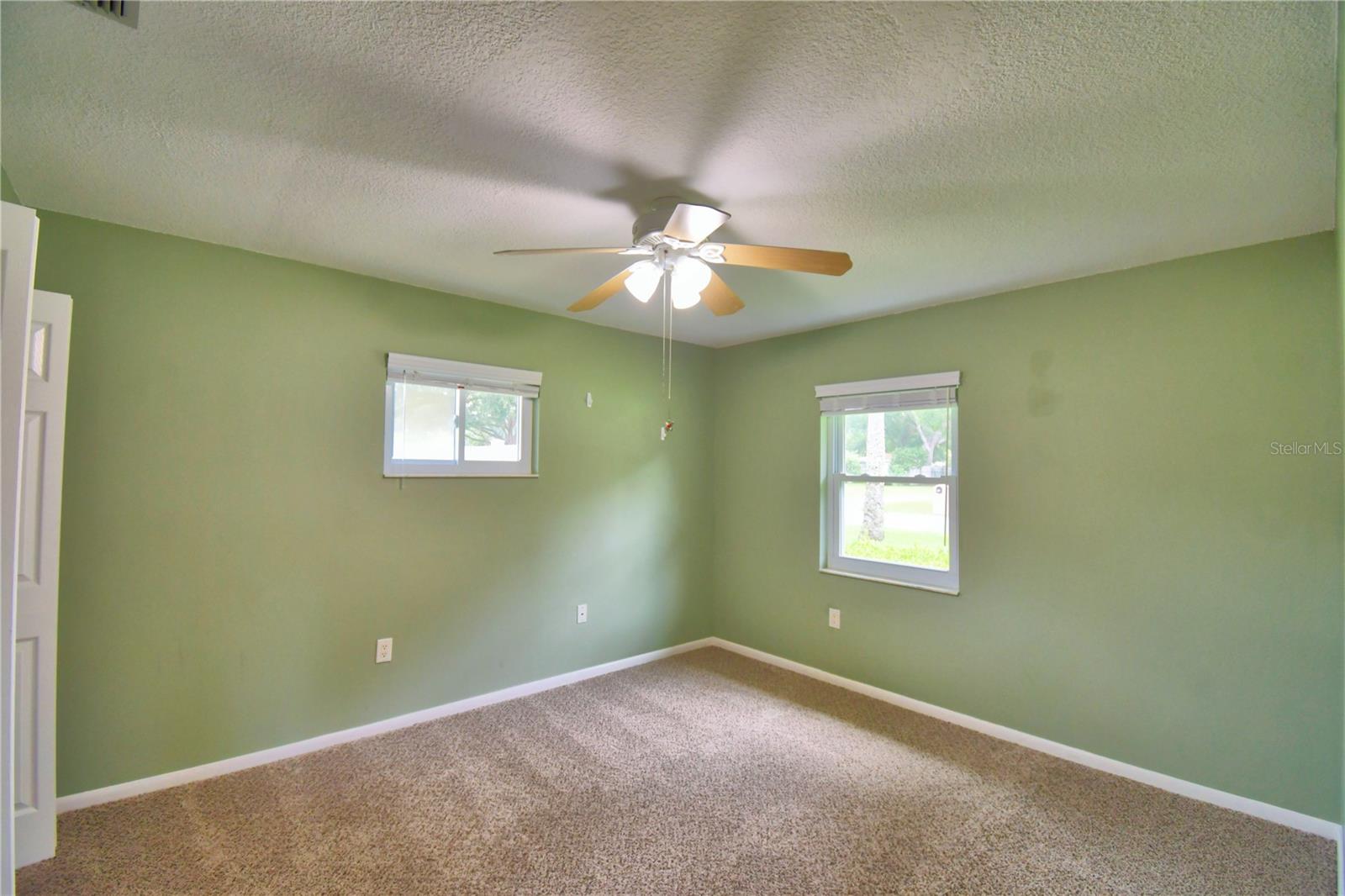 902 Crestview Dr Property Photo 48