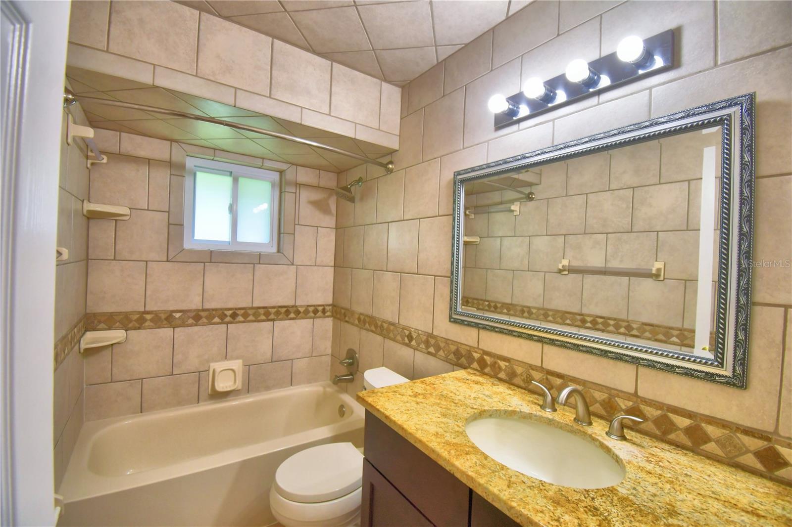 902 Crestview Dr Property Photo 54
