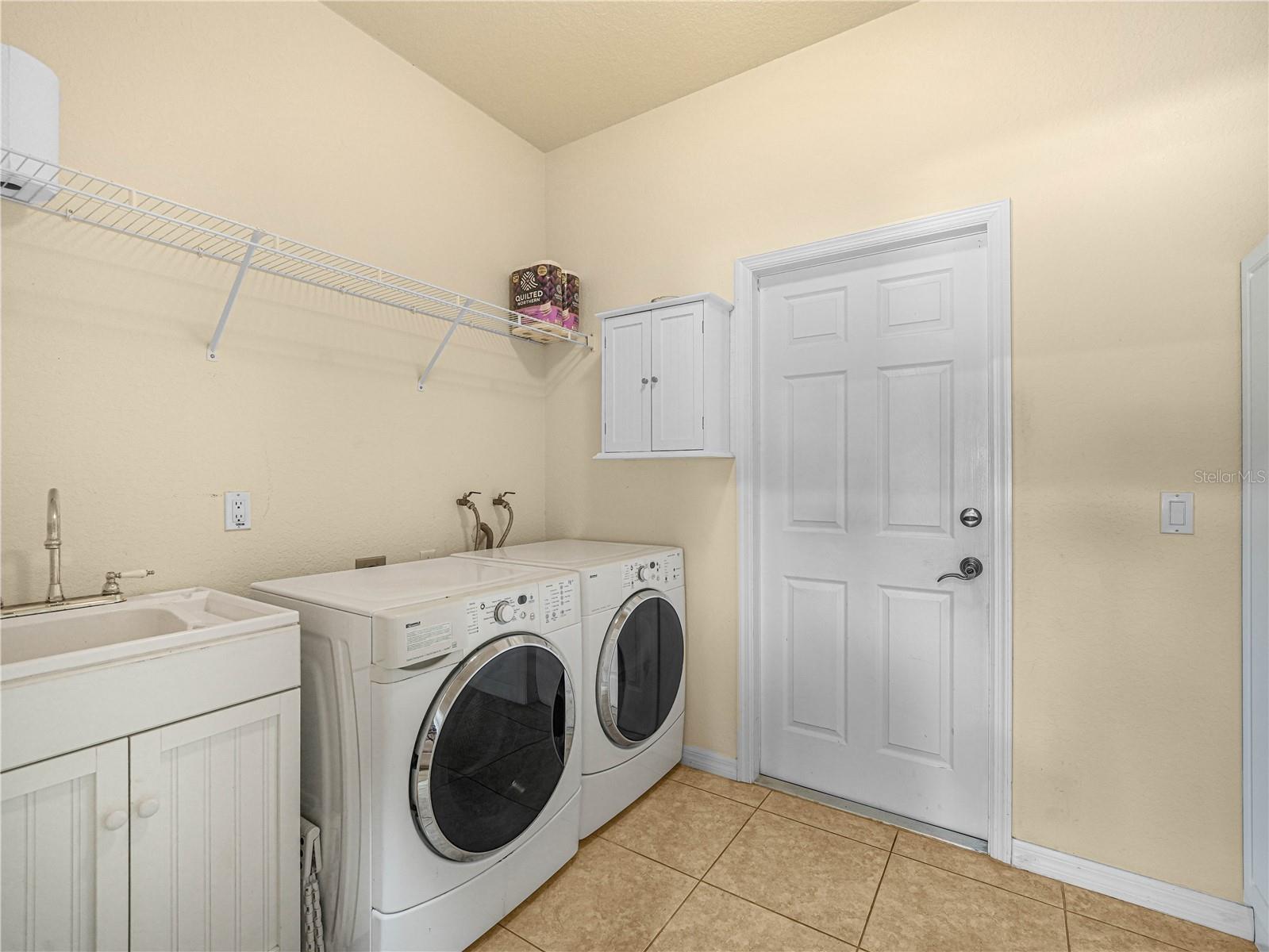 4052 Phoenician Way Property Photo 23