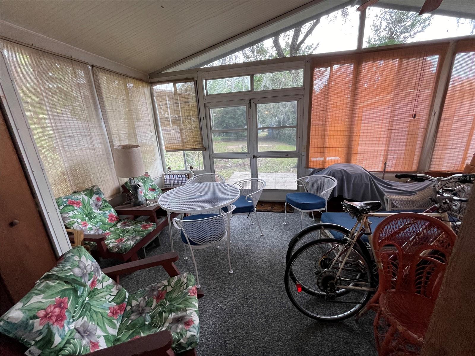 16 Grey Fox Ln Property Photo 12